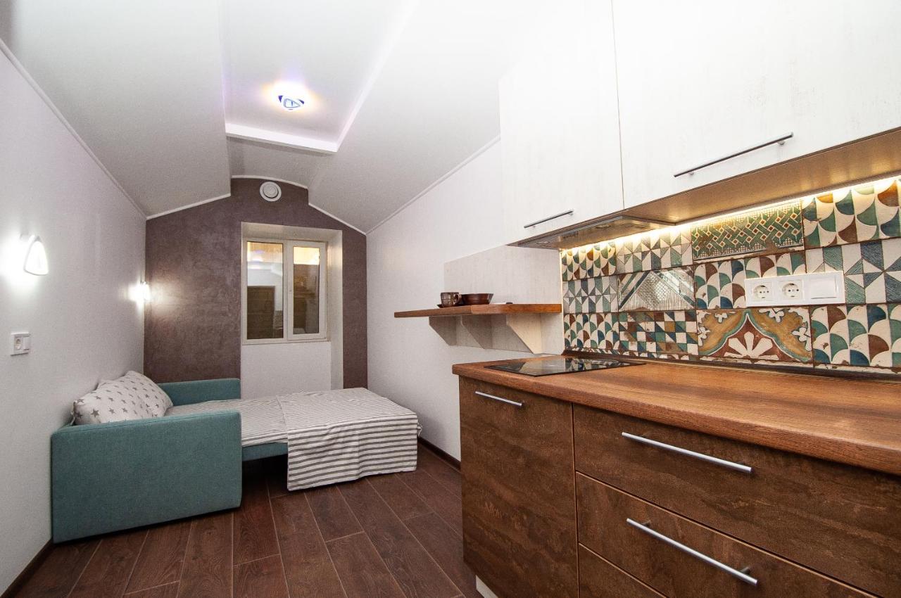 On Chaykovskogo 16 Daire